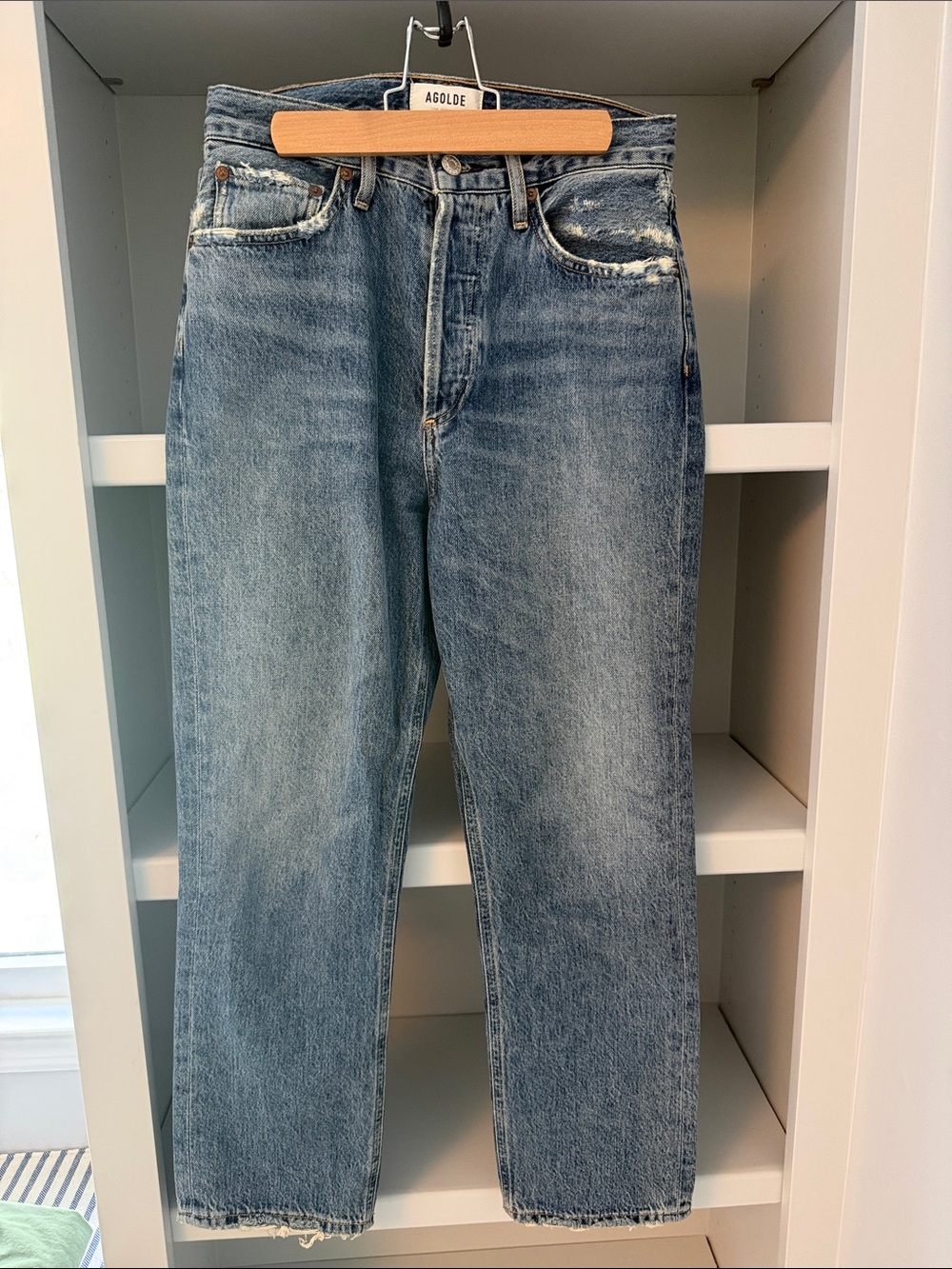 Agolde Women's Riley Cropped Vintage Straight Jeans in Light Blue Wash